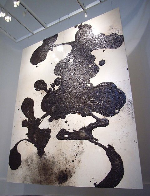 Takahiro Suzuki
IKIRO/Be Alive--Painting, 2007
soil, frp-plastic on panel, 197 x 158 x 5 in.
