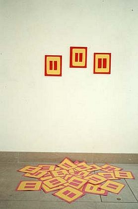 Elisa Vladilo
Untitled, 1995
acrylic on canvas, 3 canvases: 30 x 25cm27 papers: different measurements