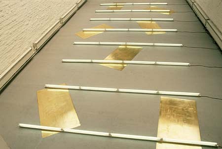 Duba Sambolec
Interscape I, 1990
neon, brass, 800 x 1800 cm