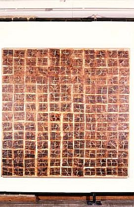 Linda Sgoluppi
Parcels, 1990
paper, wax, cord, pigment on canvas, 183 x 183 cm