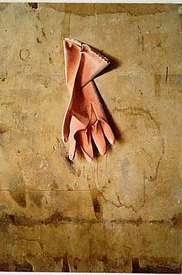 Eran Reshef
Pink Glove, 2002
oil on wood, 27 1/4 x 19 1/4 inches