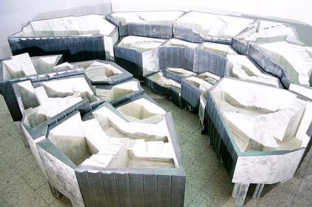 Esther Pizarro Juanas
Districts 1-20, 2000 - 1002
lead, wood, wax, 510 x 420 x 120 cm