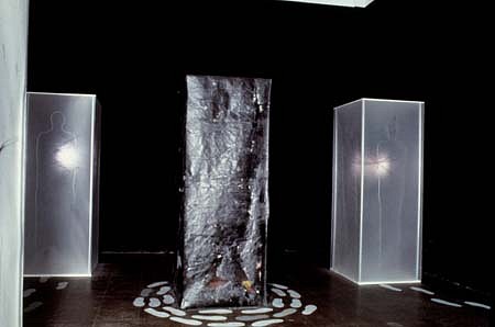 Susanne Muel
Footsteps, 1990
installation with electric light and audio, 35 x 35 x 76 inches