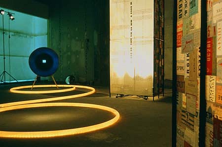 Carolyn Healy
Cross-Talk, 1999
24 x 32 x 13 feet