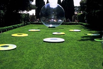 Shigeko Hirakawa - Connected Air and Domesticated Water (partial view)