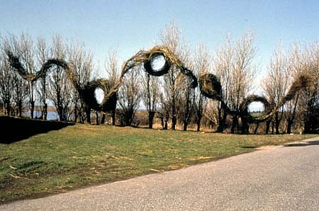 Patrick Dougherty
Running in Circles, 1996
264 inches
