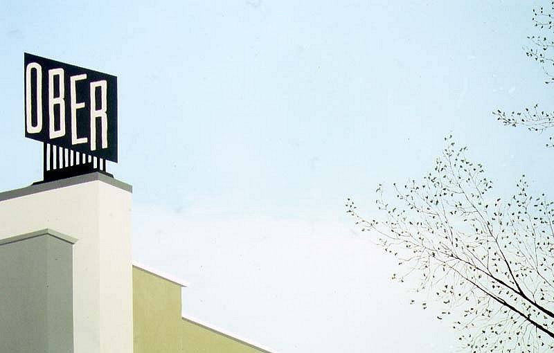 Sven Druehl
Zurich, 2006
oil and lacquer on canvas, 55 1/8 x 78 7/10 inches