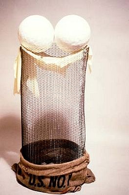Catherine Cullen
Untitled, 1990
paper mache, glue skin, expanded steel mesh, burlap, 36 x 13 inches