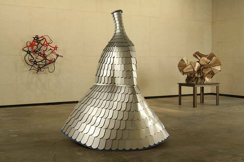 Cris Bruch
Untitled
Bramble, 2007, 48x46x22 inches, alpolicMutterhulse, 2007, 86x68x73 inches, alpolicSketchbook, 2007, 68x56x36 inches, wood, graphite, chalk
installation shot