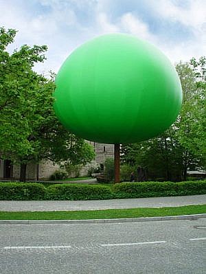 Wolfgang Aichner
Tilia Inflata, 2005
polyester fabric, steel, electronics, 600 x 480 inches