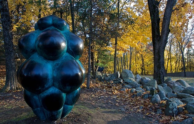 Tom Chapin
Manna, 2007
bronze, 80 x 60 in. (203.2 x 152.4 cm)