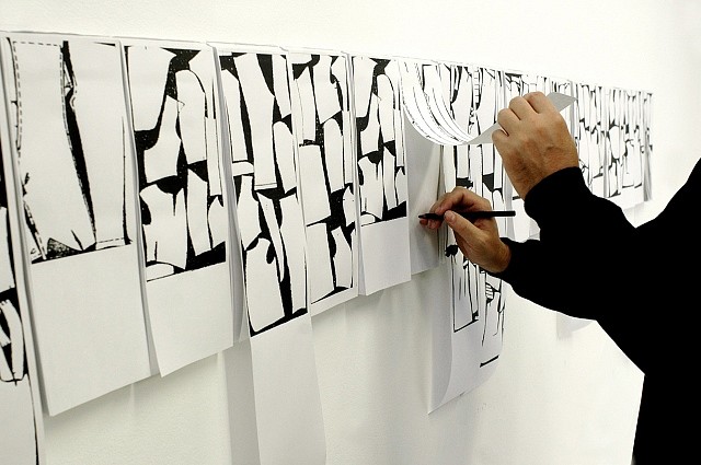 Gerardo Goldwasser
Untitled, 2008
plastic bags, black fabrick, and texts on digital print, 100 x 70 cm