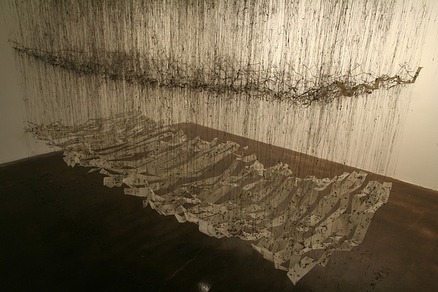 Yasuaki Onishi
Two Fences (Filtration), 2009
glue, masking tape, clear line, 310 x 440 x 190 cm