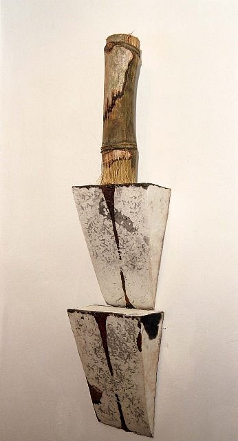 Ayano Ohmi
Cacique Taino, 2002
clay, bamboo, 9 x 5 x 34 inches