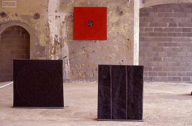 Bianca Nappi
Grandi Pietre Com Taglienti Spade e Rosso Con Rame, 1995 - the two granite pieces; 2000 - the mural
Granite, Marble Dust Oxides and Copper on Wood, 109 x 113 x 12 cm; 103 x 86 x 12 cm; 100 x 100 cm