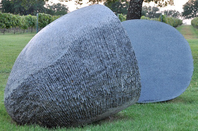 Bianca Nappi
GRTX 08, 2008
granite, 259.1 x 807.7 x 419.1 cm
