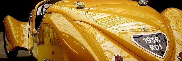 Cheryl Kelley
Yellow Delahaye, 2011
oil on aluminum panel, 16 x 48 in.