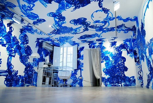 Carlos Macia
Short-Sightedness, 2008
enamel spray on wall and ceiling, 300 square feet