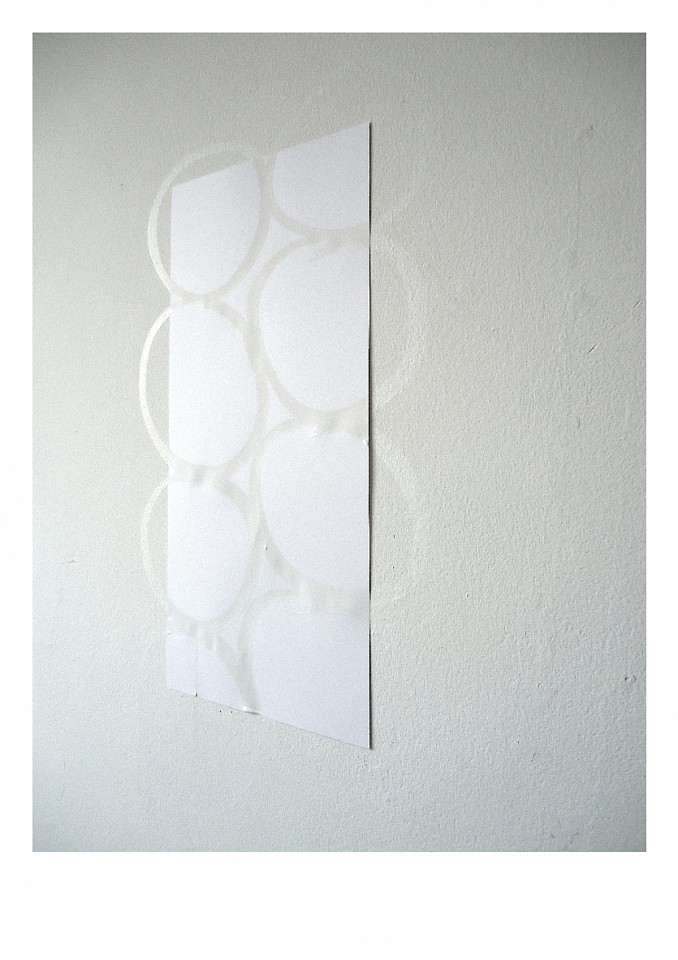 Ruth Baumann
Untitled, 2011
paper, white indian ink, wall, 62 x 30 cm