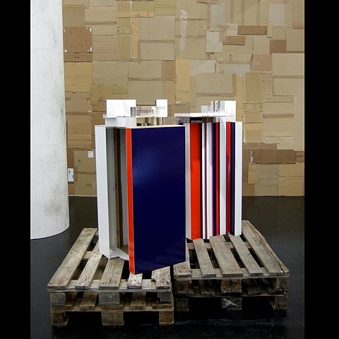 Larissa Fassler
Les Halles (tricolore), 2011
cardboard, tape, plexiglass, mirror, paint, glue, wood, sound (MPX player and speaker), power cable and pallets, 5???3??? x 4???5??? x 5???0???