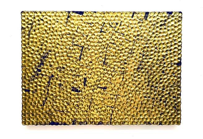 Robert Melee
Inter Gilded Honorific Substitution, 2014
carat gold, enamel, plaster, bottle caps on wood, 32 x 46 in.