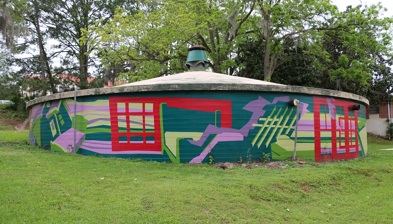 Joelle Dietrick
Systems + Circumstance, 2015
House paint on wall on Tallahassee's First Water Cistern, Tallahassee, Florida, 480 square feet