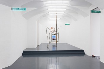 Lena Henke - THEMOVE (installation view)
