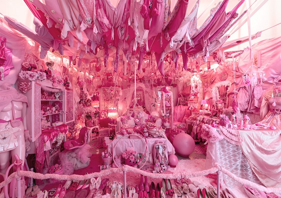 Portia Munson
Pink Project: Bedroom (installation at Flag Art Foundation, NYC), 2018
mixed media installation, found pink plastic objects, synthetic clothing & furniture, 8 feet high x 16 feet wide x 20 feet deep