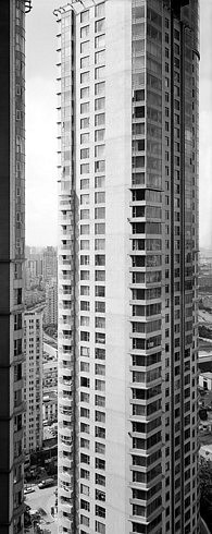 Lois Conner
Pudong, Shanghai, 2009
pigment ink print on cotton paper, 36 x 95 in.