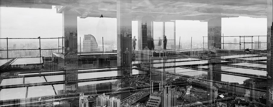 Lois Conner
Shanghai, 2016
pigment ink print on cotton paper, 36 x 90 in.