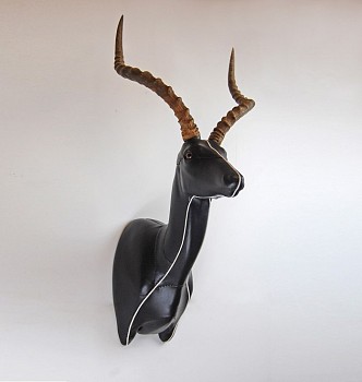 Artist: Michael Combs