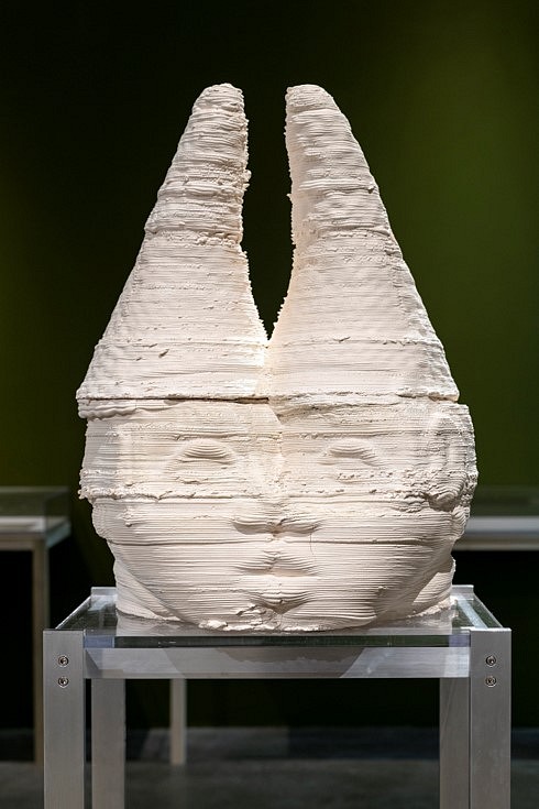 Matthew Angelo Harrison
Queen Mother adapted (Edo, Oldman), 2019
ceramic, anodized aluminum, acrylic, Overall: 61 1/2 x 17 1/4 x 12 1/8 inches
Sculpture: 21 1/2 x 16 x 11 1/2 inches
Pedestal: 48 x 17 1/4 x 12 1/8 inches