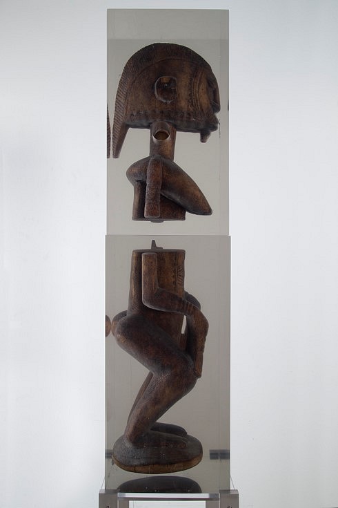 Matthew Angelo Harrison
Dark Silhouette: Balanced Sunder, 2019
Wooden sculpture from West Africa, polyurethane resin, anodized aluminum, acrylic, Overall: 70 1/2 x 10 1/2 x 11 inches
Sculpture: 38 1/8 x 9 3/8 x 10 inches
Pedestal: 32 x 10 1/2 x 11 inches