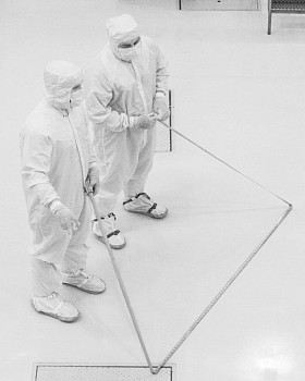 Fumi Ishino - Untitled (Rowing a Tetrapod)