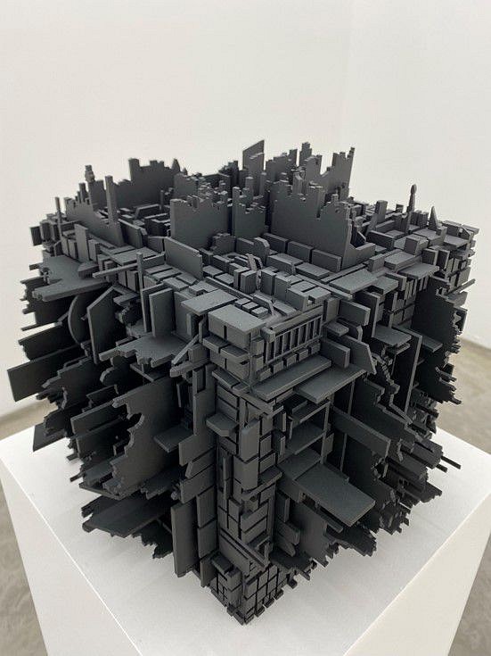 Miguel Angel Madrigal
Ciudad saturada, 2020
laser-cut acrylic, 27 x 27 x 27 cm
