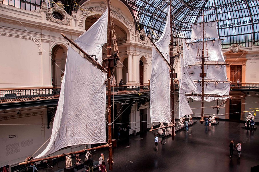 Claudio Correa
Libertad, Igualdad, Fatalidad (Liberty, Equality, Fatality), 2016
canvas, wood, nautical rope, and metal, 464 x 224 x 1211 in.